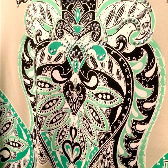 Tunic Top 🍃 - Picture 2 of 5